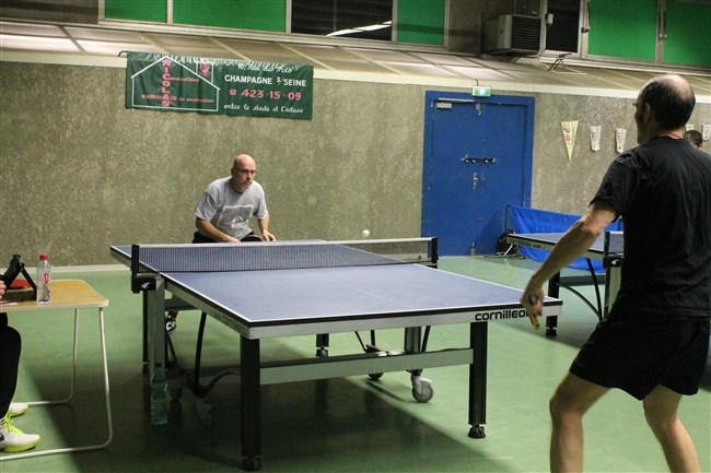 Champagne s’incline en Championnat de Paris. Champagne s'incline en Championnat de Paris.