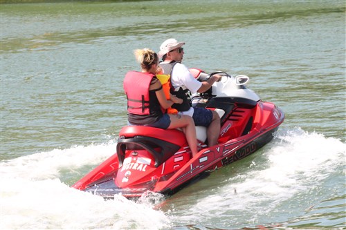 Découverte du jet-ski à la fête de l'Eau à Saint-Mammès.