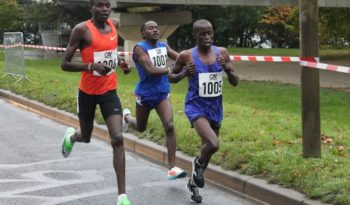 Kitony en tête devant Chumba et Nzioki, ce sera la même ordre sur le podium.