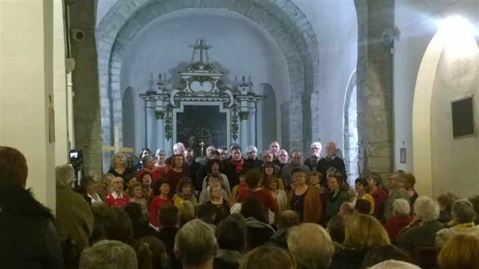 La chorale “Le Panier Chantant” en concert à Saint-Mammès. La chorale "Le Panier Chantant" en concert à Saint-Mammès.