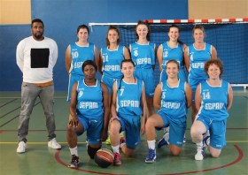 Equipe féminine morétaine de basket.